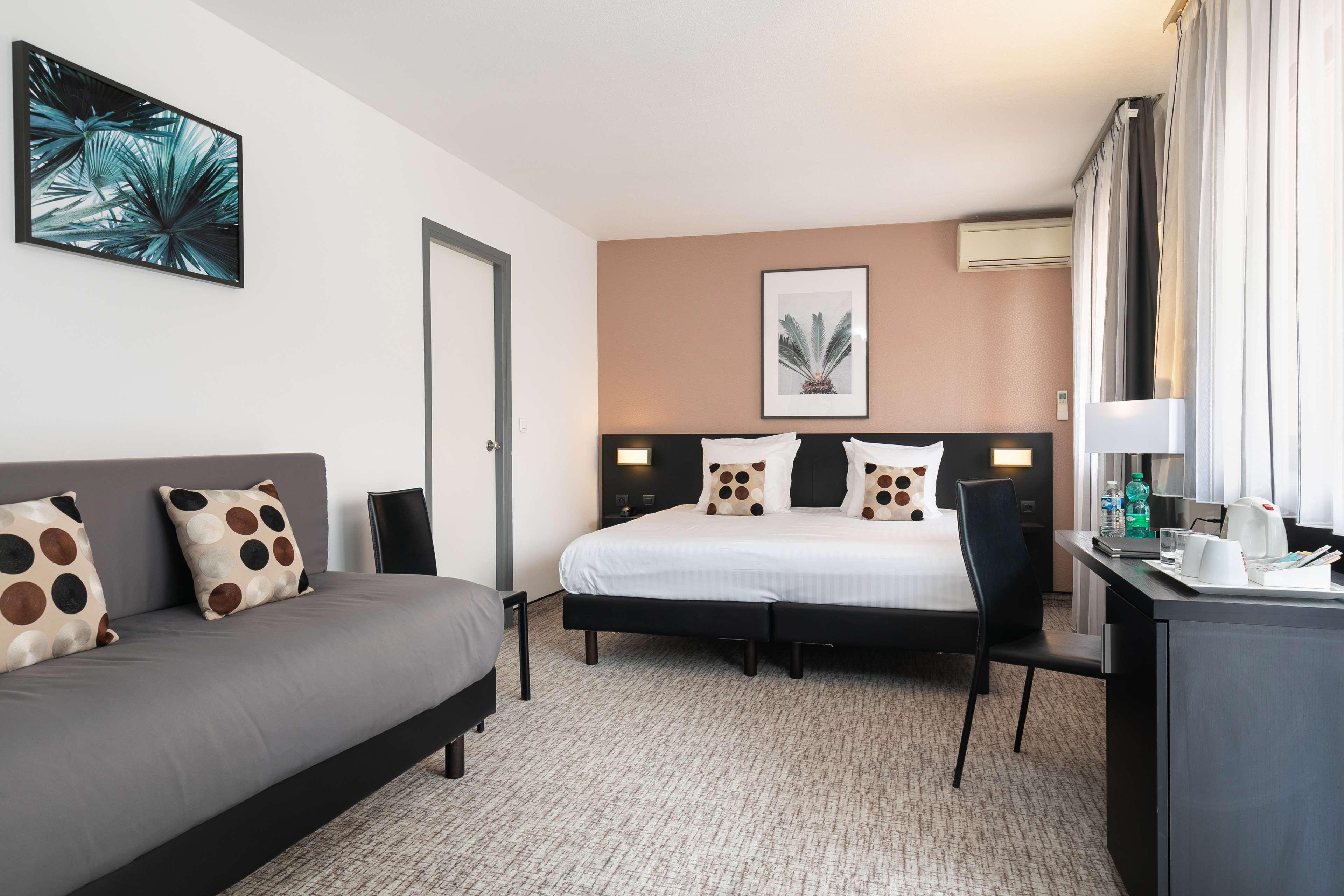 Best Western Hotel Mediterranee Menton Exterior photo