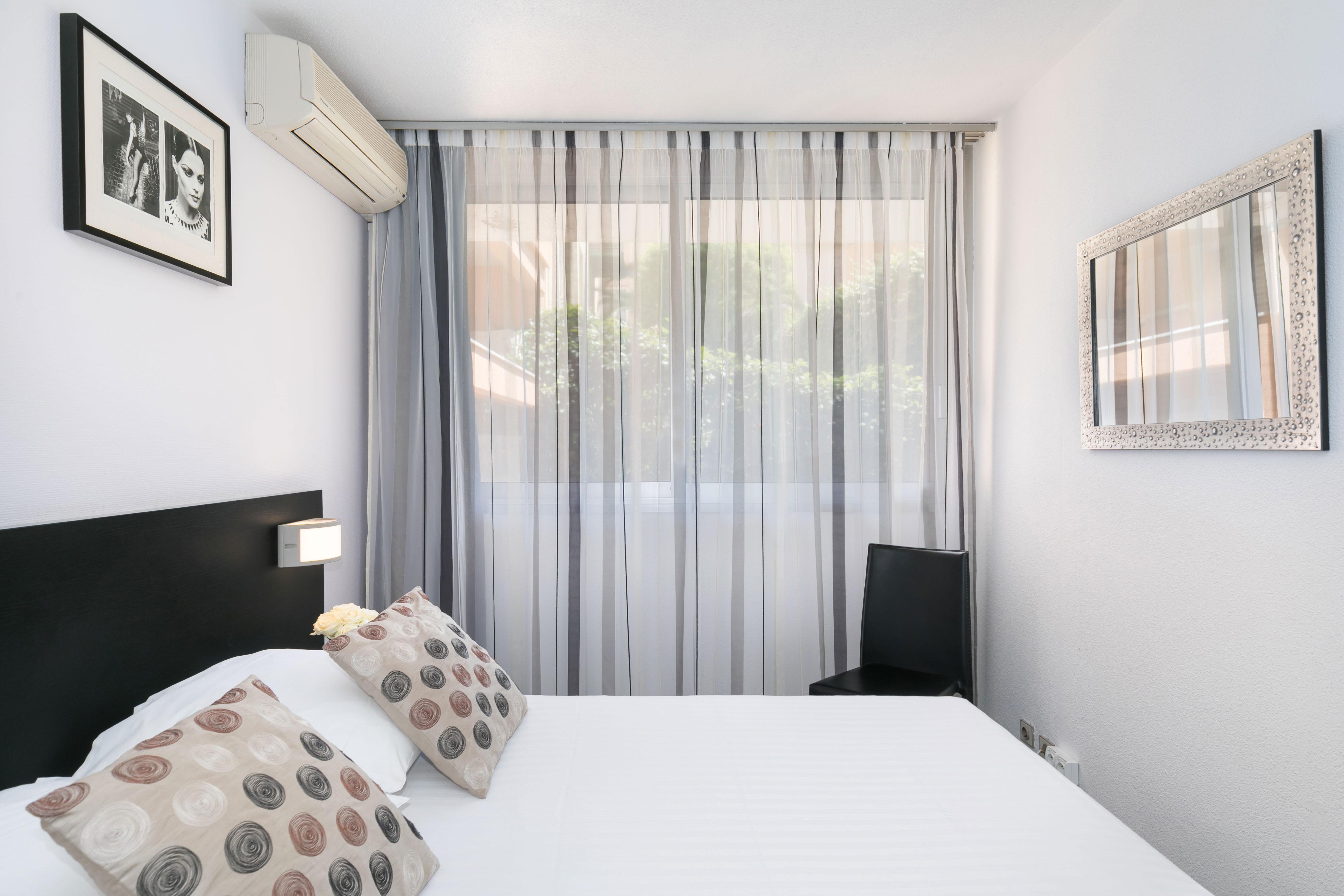 Best Western Hotel Mediterranee Menton Exterior photo