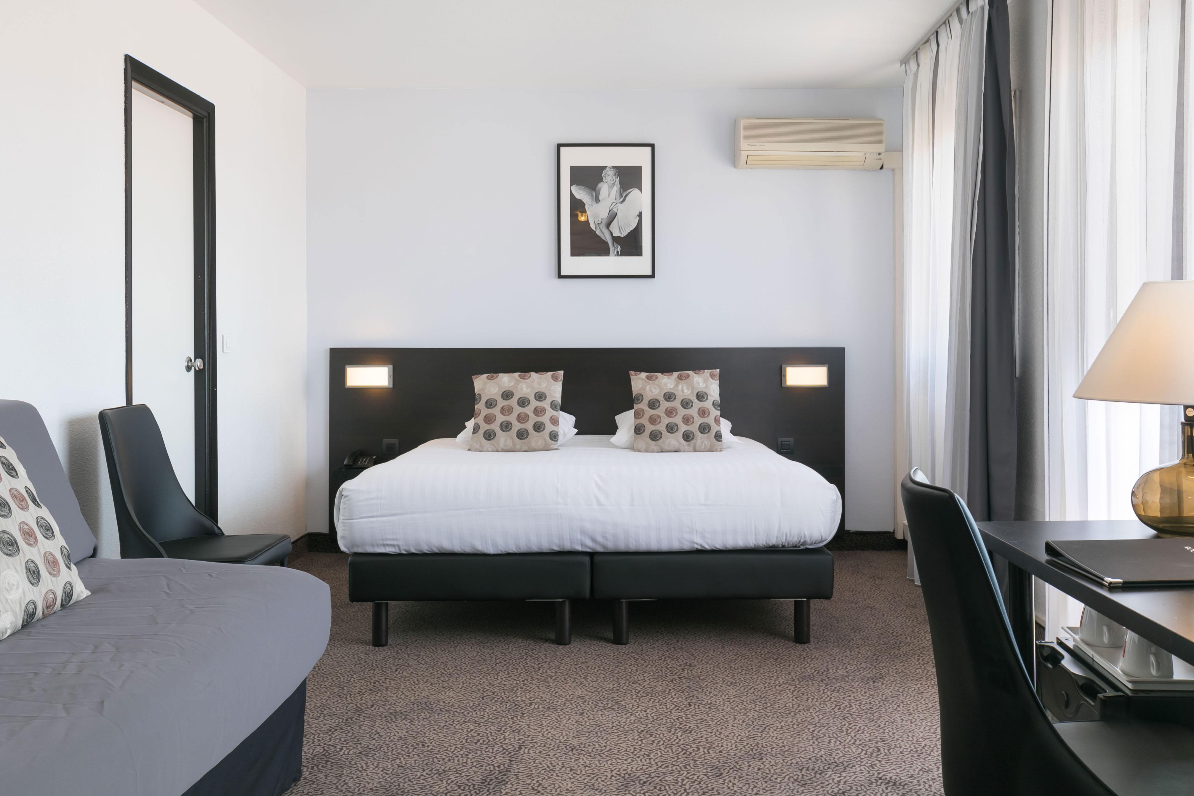 Best Western Hotel Mediterranee Menton Exterior photo