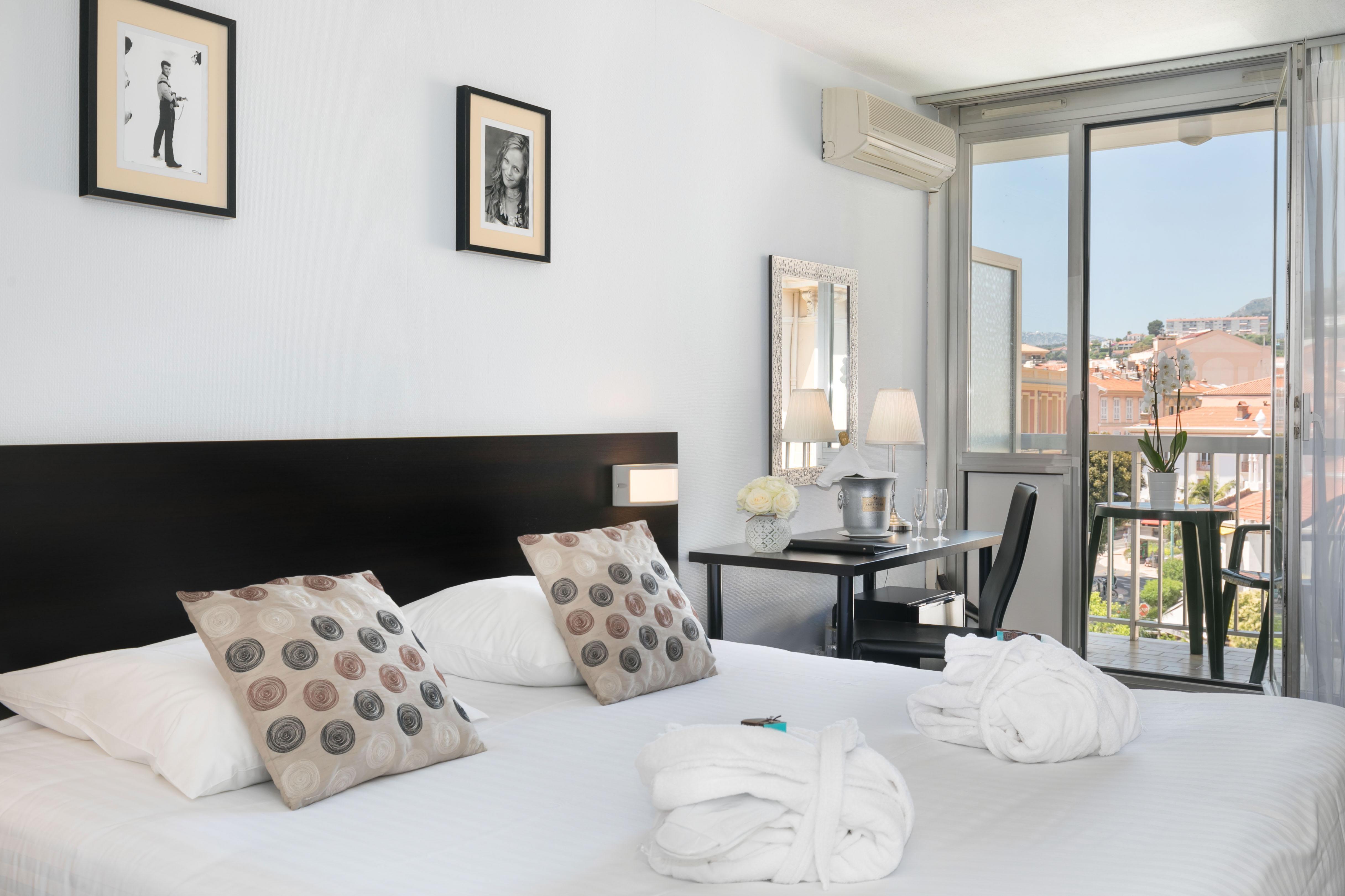 Best Western Hotel Mediterranee Menton Exterior photo